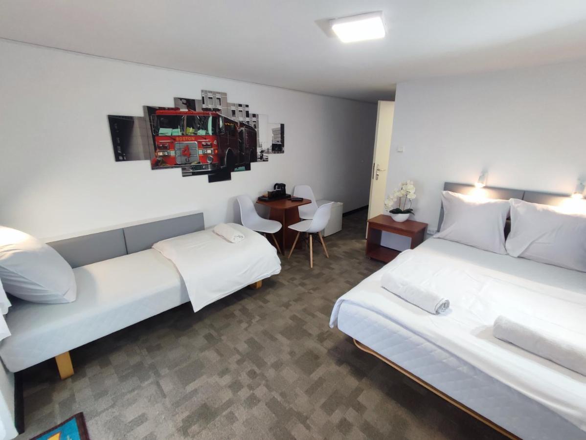 Elizabeth Apartment เรวัล ภายนอก รูปภาพ